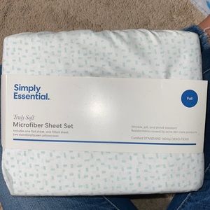 BRAND NEW Full Size Bed Sheets